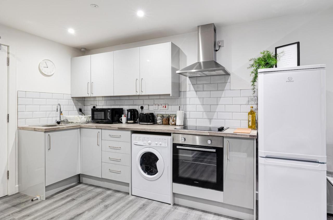 Апартаменты Cosy Modern Apt In Heart Of Stockport - Sleeps 4 Экстерьер фото