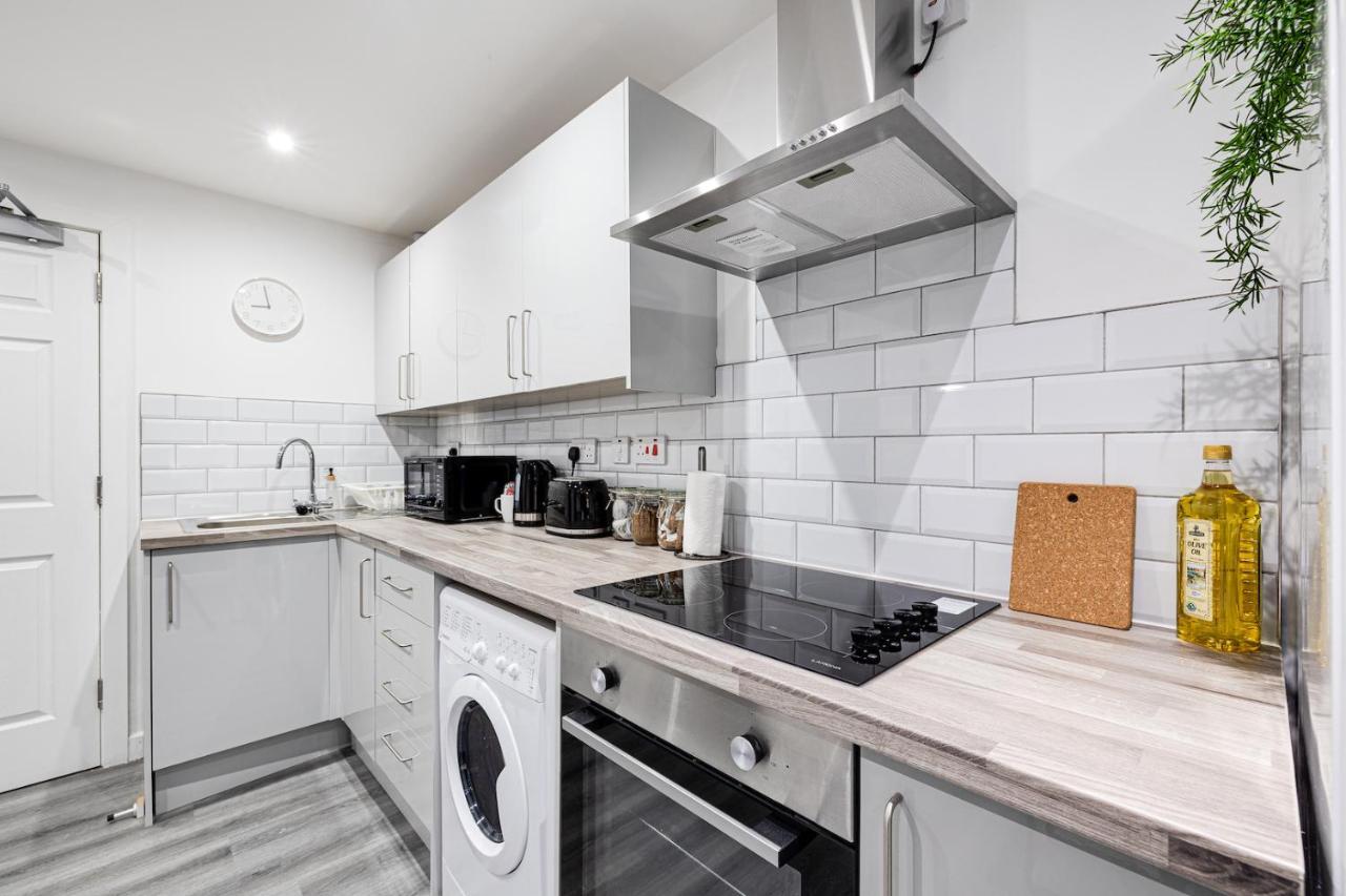 Апартаменты Cosy Modern Apt In Heart Of Stockport - Sleeps 4 Экстерьер фото